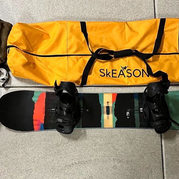 Travel snowboard bag - water resistant snowboard backpack - Picture 2 of 8